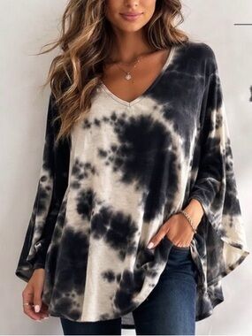 Honeyme Black White Tie Dye Cape Sleeve Tunic 2XL | Plus Size Boho Flowy V-Neck